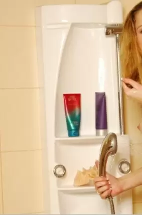 Images 10 - Девушка принимает душ после секса 