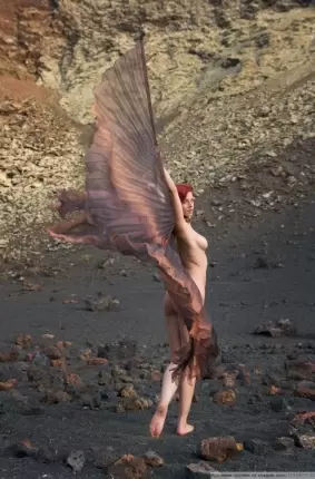 Images 11 - Огненно рыжий ангел голышом на грешной земле 