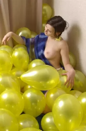 Images 1 - Приветливая телочка в воздушных шариках 