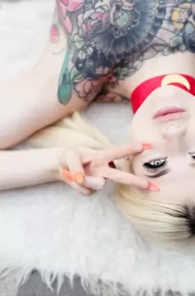 Images 16 - Татуированная красотка хочет секса прямо сейчас 
