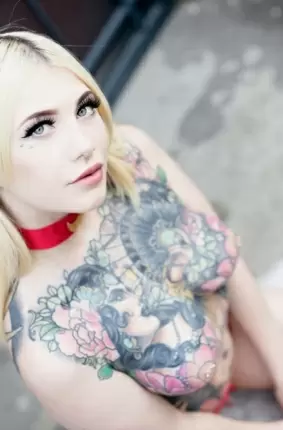 Images 7 - Татуированная красотка хочет секса прямо сейчас 