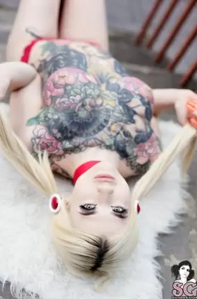 Images 15 - Татуированная красотка хочет секса прямо сейчас 