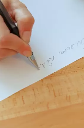 Images 11 - Худенькая преподавательница вонзила в писю пластиковую ручку 