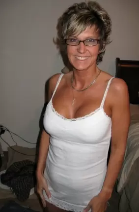 Images 12 - Зрелая голая женщина раком в любимой позе 