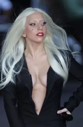 Images 64 - Голая Леди Гага (93 фото) 