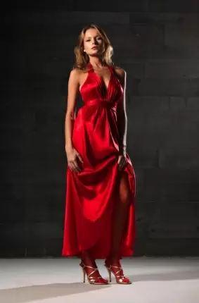 Images 3 - Очаровательная студентка в красном платье. 