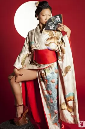 Images 3 - Голая японская гейша с классными сиськами эротично позирует (54 ню фото) 