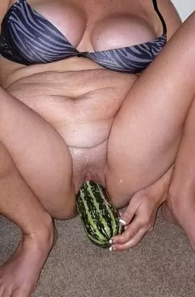 Images 22 - Фрукты и овощи в вагинах (42 фото) 