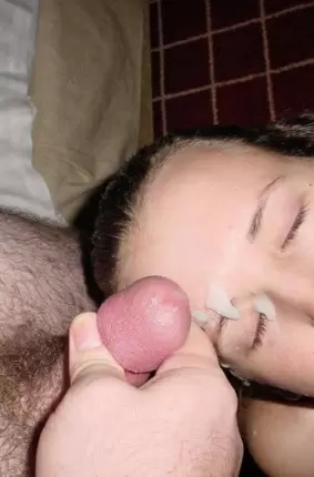 Images 3 - Девчонка принимает сперму на лицо в групповухе 