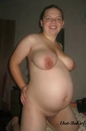 Images 8 - Беременная женщина моется в ванной 