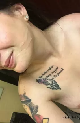 Images 8 - Татуированная девушка с шикарной попкой сосёт член 