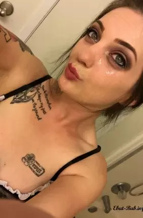 Images 6 - Татуированная девушка с шикарной попкой сосёт член 