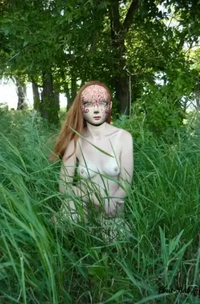 Images 1 - С голой женой в лесу 