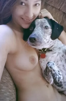 Images 4 - Частное фото красивой девушки со своей собакой 