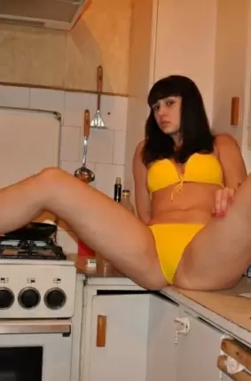 Images 1 - Голая девочка на кухне 