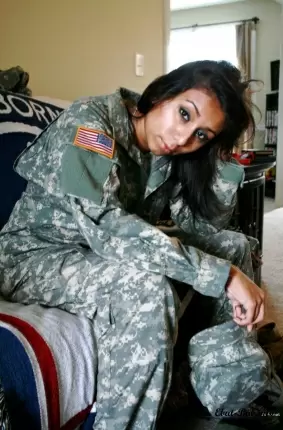 Images 4 - Девушка в военной форме 