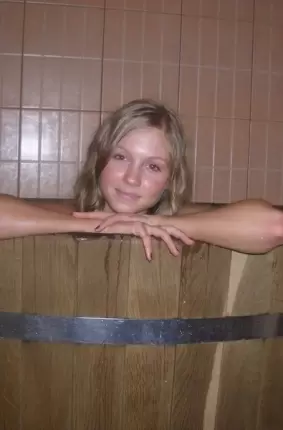 Images 7 - Сексуальная девка в бане 