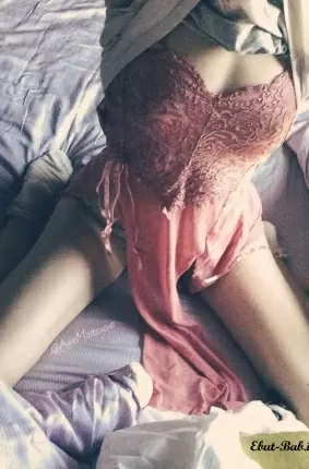 Images 20 - Сексуальная девушка показывает свою стройное тело 