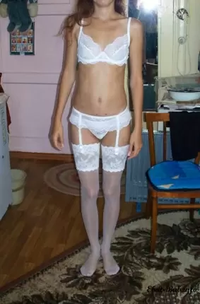 Images 3 - Домашнее секс фото худой девчонки 