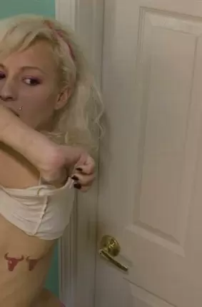 Images 15 - Сиськи блондинки в ванной 