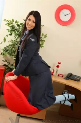 Images 6 - Соблазнительная стюардесса в офисе компании 