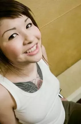 Images 1 - Сексуальная девушка азиатка с торчащими сосками 