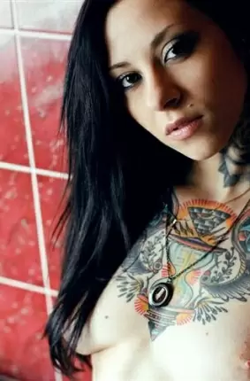 Images 7 - Страстная сучка с красивыми татуировками 