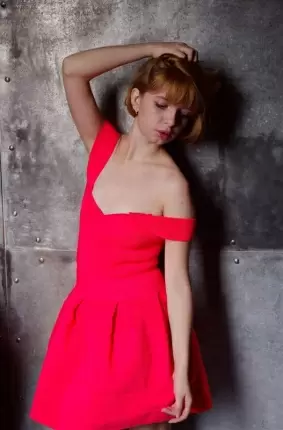 Images 6 - Рыжуха в ярком платье на шине 