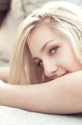 Images 16 - Красивые фото чувственной обнаженной блондинки 