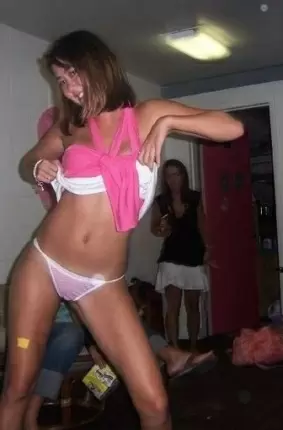 Images 12 - Пьяные и голые девушки 