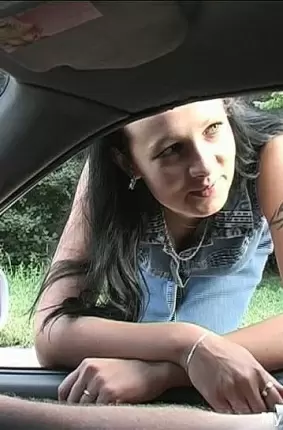 Images 1 - Мужик снял дорожную сучку и трахнул её на капоте своего автомобиля 
