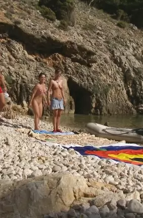 Images 5 - Групповой секс с жаркими красавицами на нудистском пляже 