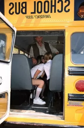 Images 44 - Водитель автобуса выебал студенток 