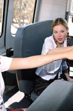 Images 30 - Водитель автобуса выебал студенток 